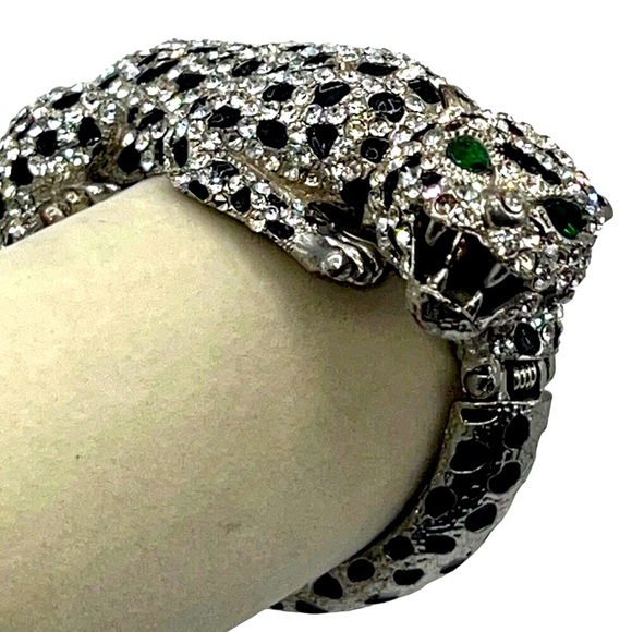 Vintage Jewelry - Luxurious Panther Bracelet With Green Eyes & Sparkling Crystals